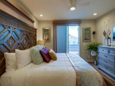 San Diego 3 Bedroom Condo Steps to Beach & Great Ocean Views