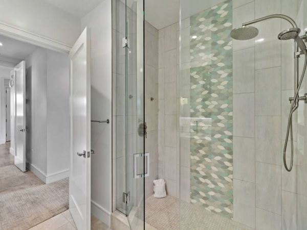 Short Walk to Beach Luxury Six Bedroom Kaanapali Vacation Villas