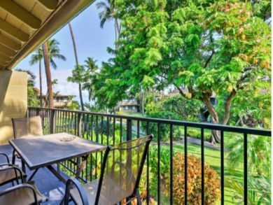 Steps To The Ocean - Lahaina Vacation Condo Sleeps 4 Guests