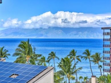Partial Ocean Views Lahaina Vacation Condo Sleeps 4 Guests