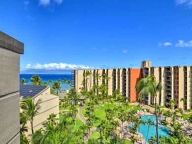 Partial Ocean Views Lahaina Vacation Condo Sleeps 4 Guests