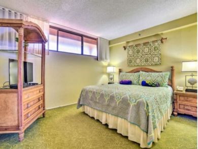 Partial Ocean Views Lahaina Vacation Condo Sleeps 4 Guests