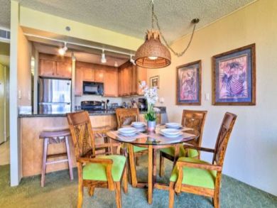 Partial Ocean Views Lahaina Vacation Condo Sleeps 4 Guests