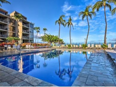 Partial Ocean Views Lahaina Vacation Condo Sleeps 4 Guests