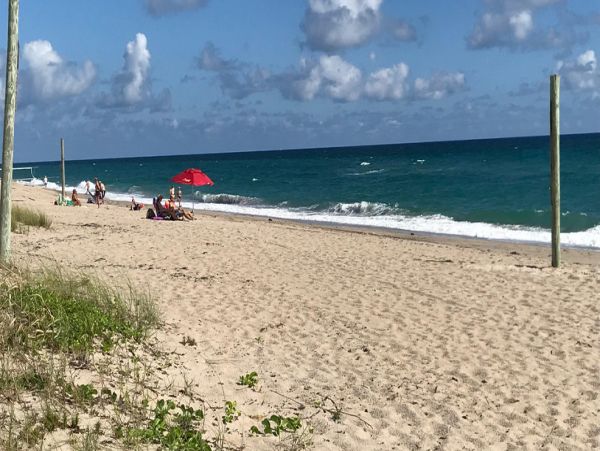 Delray Beach FL Vacation Home Sleeps 6 Short Walk to Beach