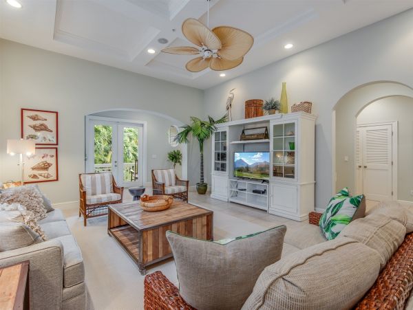 Steps to Beach Captiva Vacation Home Sleeps 12 Guests