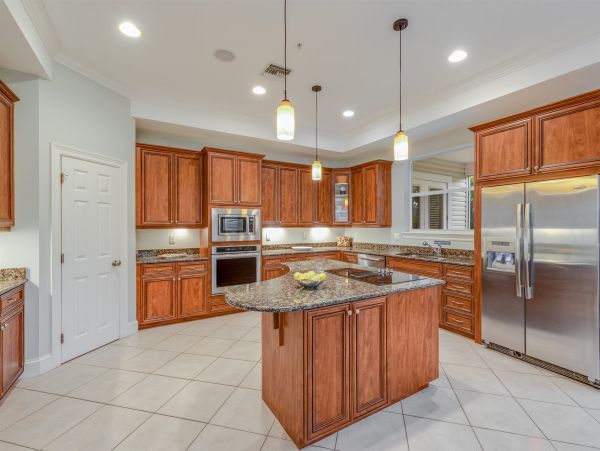 Steps to Beach Captiva Vacation Home Sleeps 12 Guests