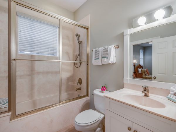 Steps to Beach Captiva Vacation Home Sleeps 12 Guests