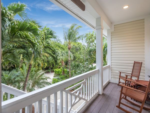 Steps to Beach Captiva Vacation Home Sleeps 12 Guests