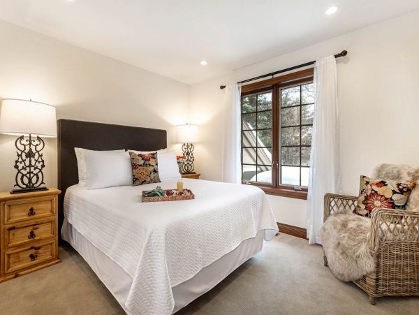 Beaver Creek Vacation Townhome Sleeps 8 Guests
