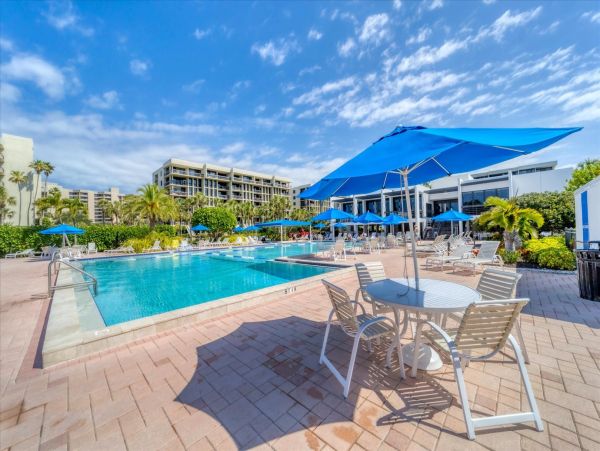 Longboat Key Beachfront Vacation Rental = Family-Friendly Coastal Getaway