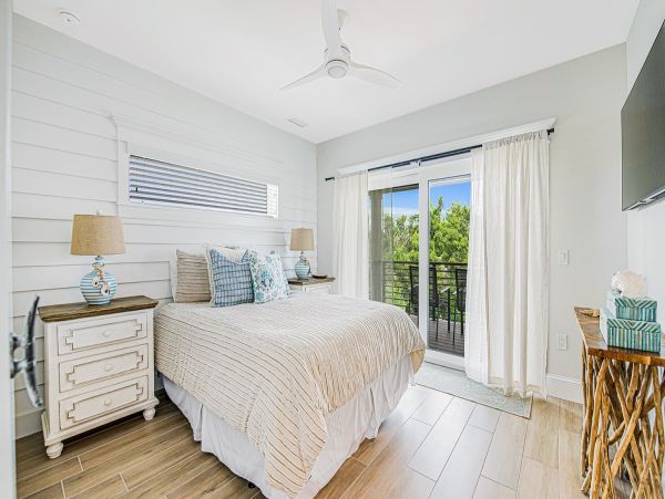 Anna Maria Four Bedroom Vacation Home Walk To Beach