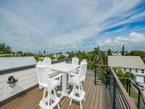 Anna Maria Four Bedroom Vacation Home Walk To Beach