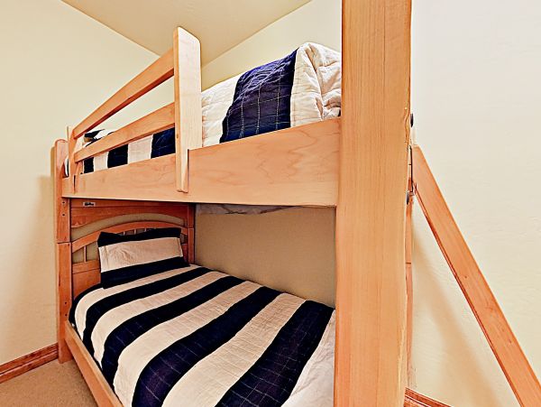 Mountain Views Breckenridge Vacation Home Sleeps 10 Guests