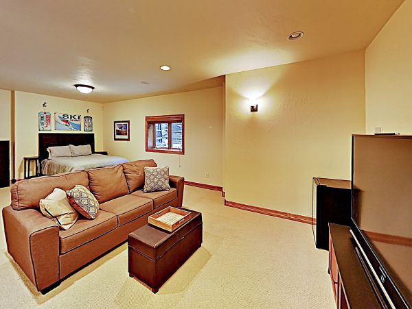 Mountain Views Breckenridge Vacation Home Sleeps 10 Guests