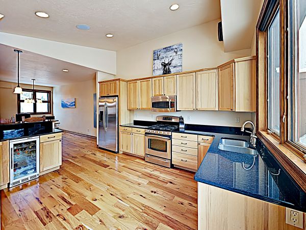 Mountain Views Breckenridge Vacation Home Sleeps 10 Guests