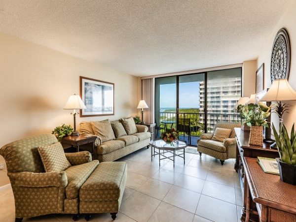 Two Bedroom Condo on the Beach in Marco Island