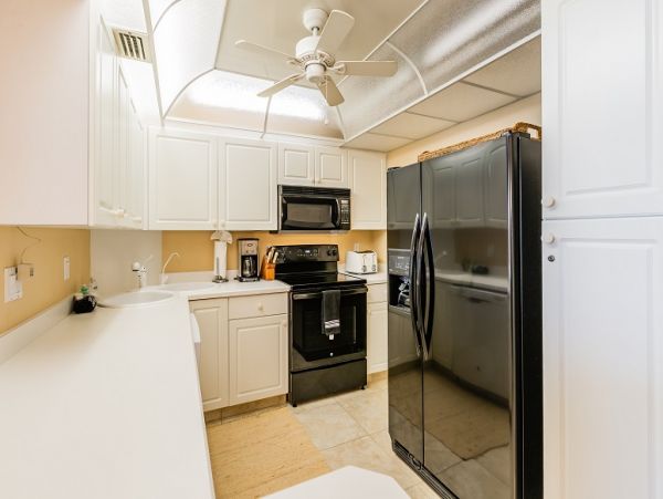 Two Bedroom Condo on the Beach in Marco Island
