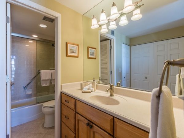 Two Bedroom Condo on the Beach in Marco Island