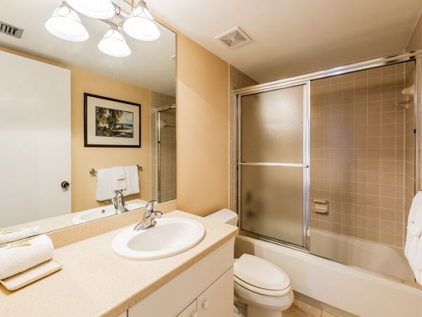 Two Bedroom Condo on the Beach in Marco Island
