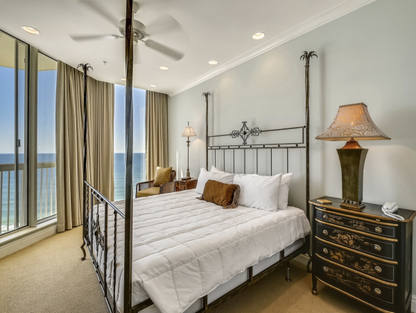 Destin Luxury 3 Bedroom Beach Condo with Gulf Views Sleeps 6
