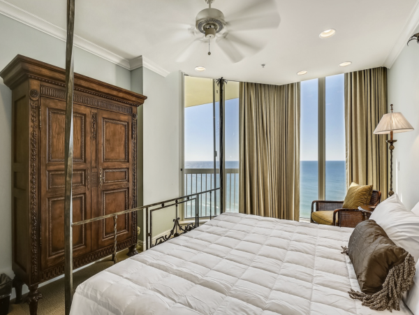 Destin Luxury 3 Bedroom Beach Condo with Gulf Views Sleeps 6