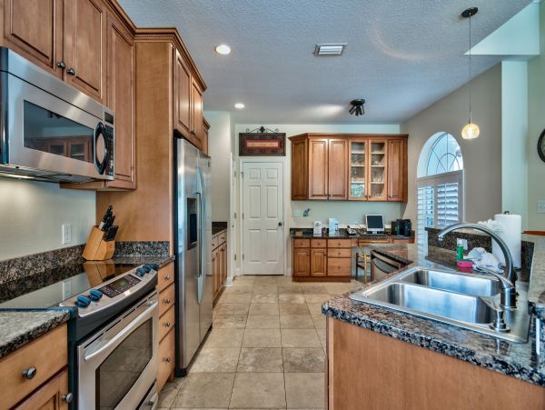 Stylish Destin Vacation Pool Home Sleeps 10 Guests