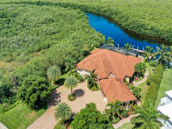 Stunning Cape Coral Vacation Rental Pool Home with Gym