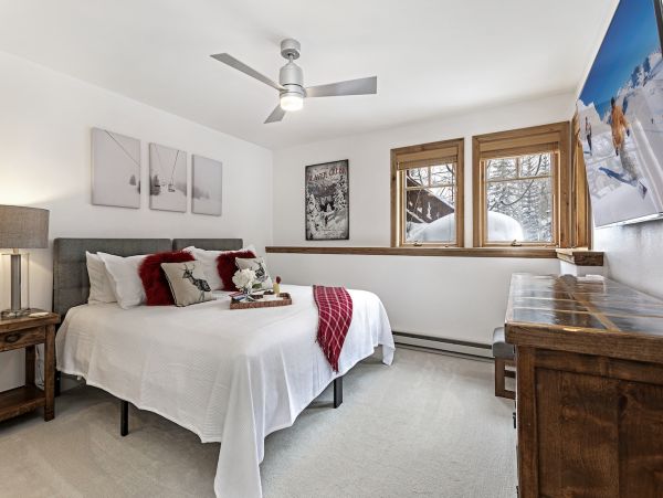 Luxury Beaver Creek Townhouse With 4 Bedroom Plus Den