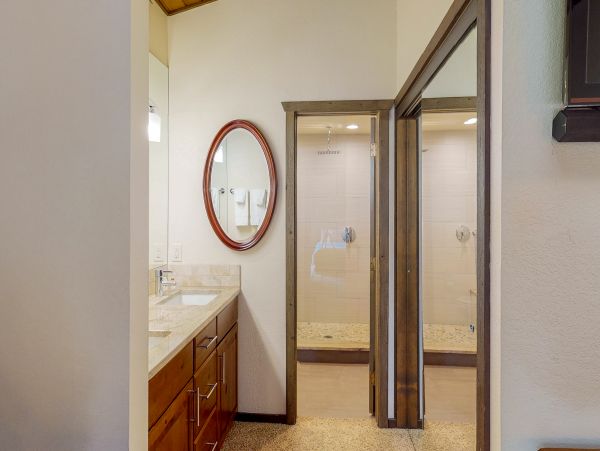 Ski In/Out 2 Bedroom Snowmass Rental