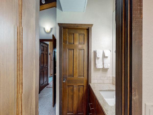 Ski In/Out 2 Bedroom Snowmass Rental