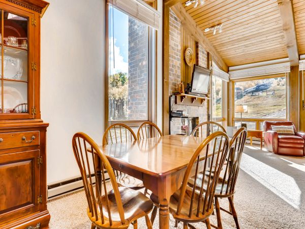 Ski In/Out 2 Bedroom Snowmass Rental