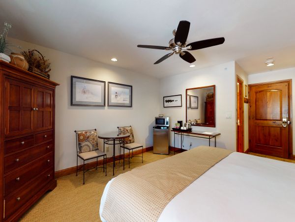 Vail Lionshead Condo 950044