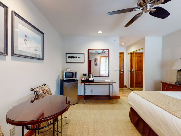 Vail Lionshead Condo 950044