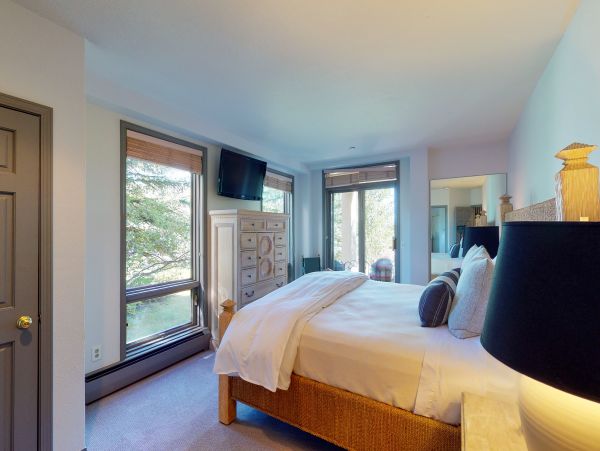 Ski in Ski out Snowmass Villa
