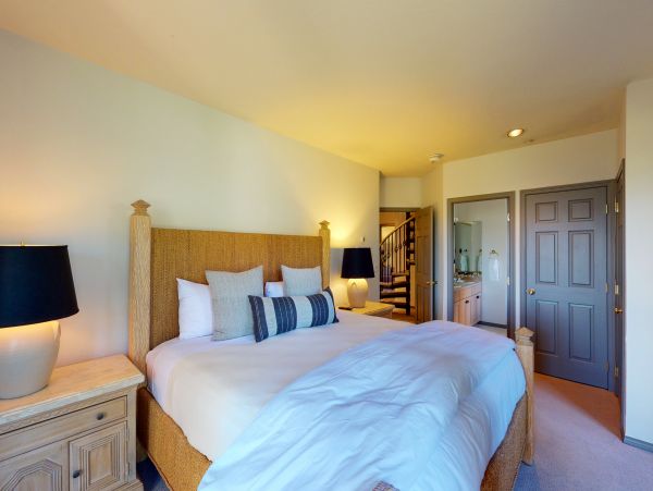 Ski in Ski out Snowmass Villa