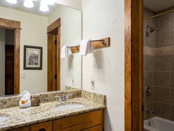 Steamboat Springs Home 950049