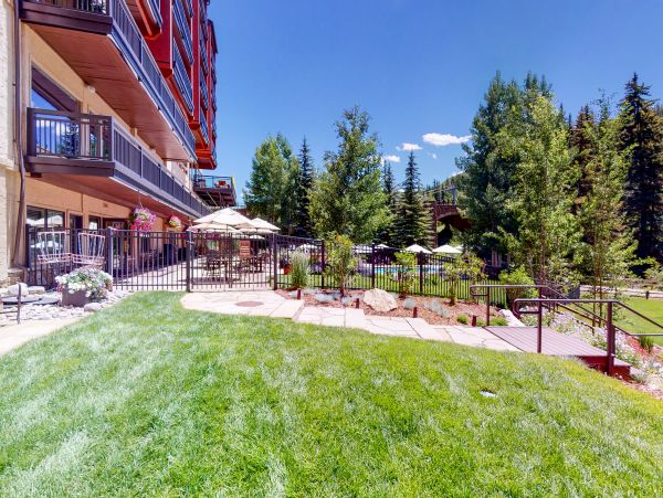 Vail Lionshead Condo 950060