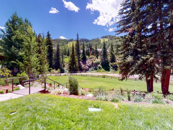 Vail Lionshead Condo 950060