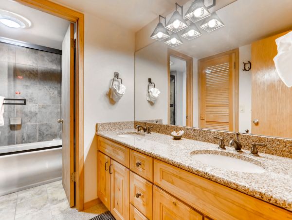 Breckenridge Condo 950075