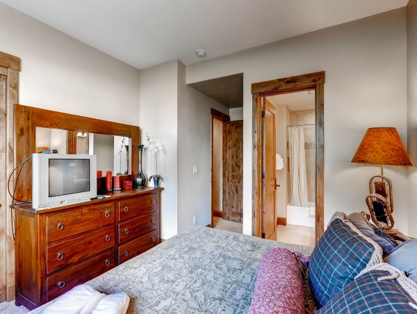 Steamboat Springs Home 950079
