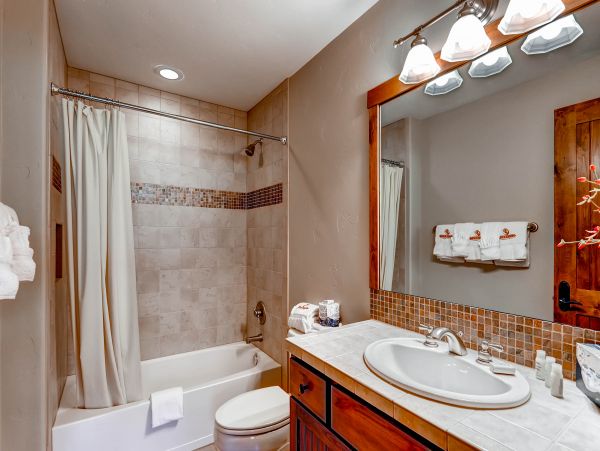 Steamboat Springs Home 950079