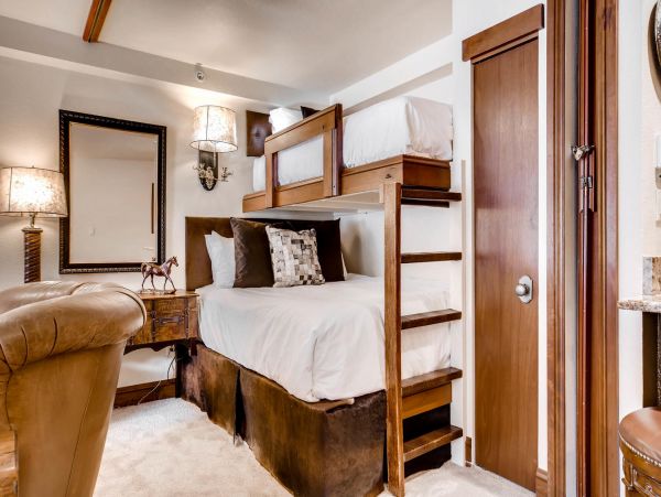 Vail Lionshead Condo 950081