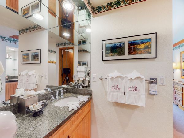 Beaver Creek Bachelor Gulch Condo 950082