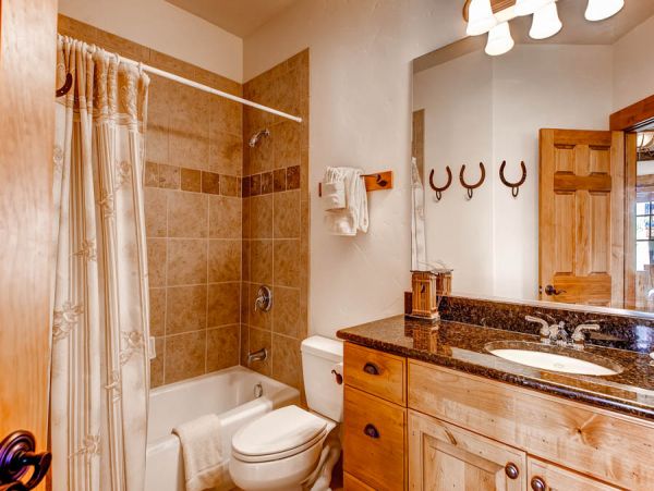 Steamboat Springs Five Bedroom Townhome Walk to Lifts