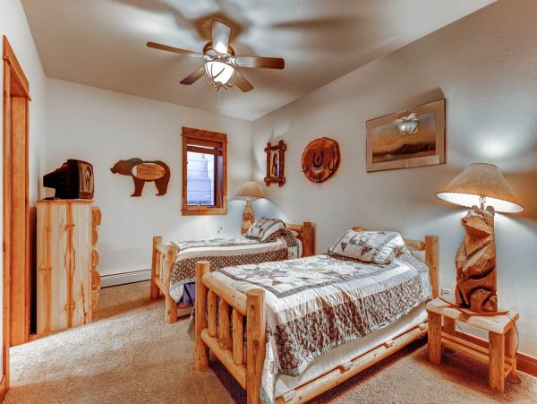 Steamboat Springs Five Bedroom Townhome Walk to Lifts