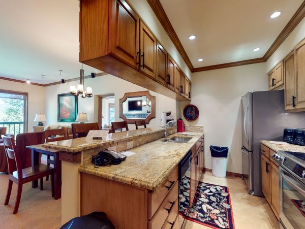 Beaver Creek Bachelor Gulch Condo 950127