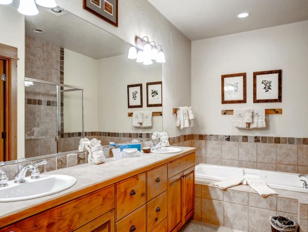 Steamboat Springs Home 950129