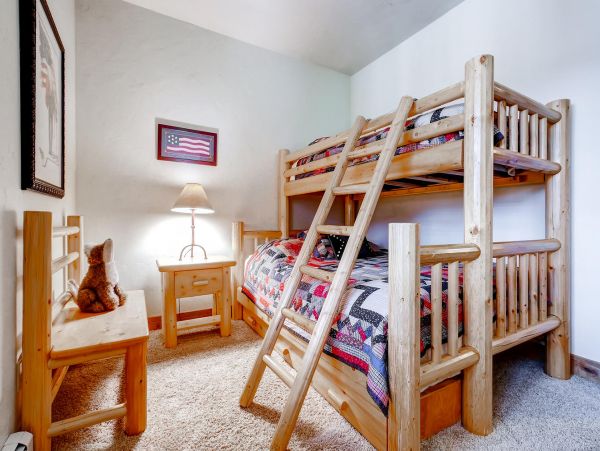 Steamboat Springs Home 950129