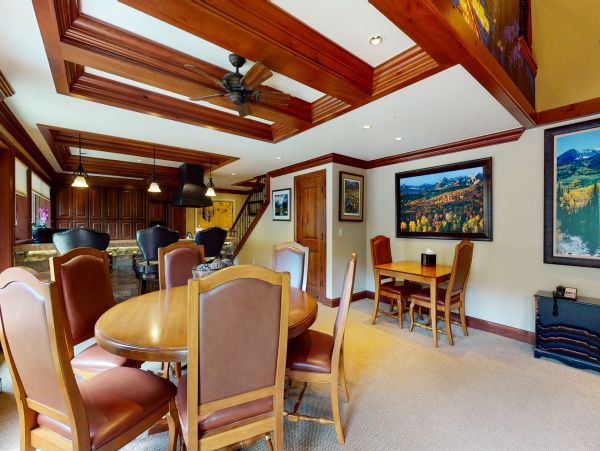 Four Bedroom Vail Vacation Condo Sleeps 9 Ski In Ski Out